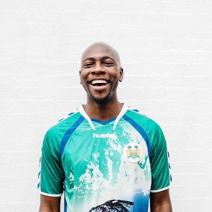 Portrait of Ananya meditation instructor